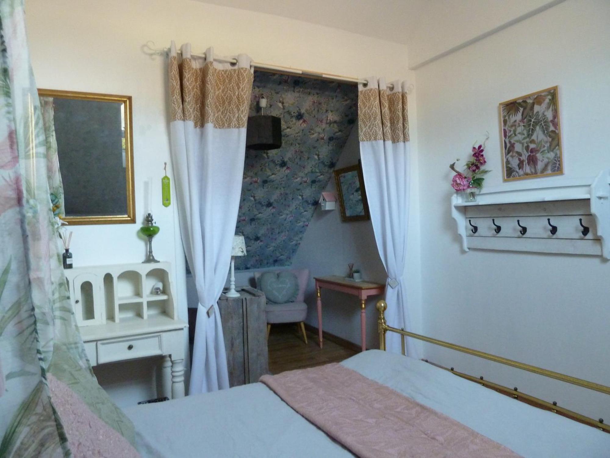 Le Clos Fleuri Ségrie Exterior foto